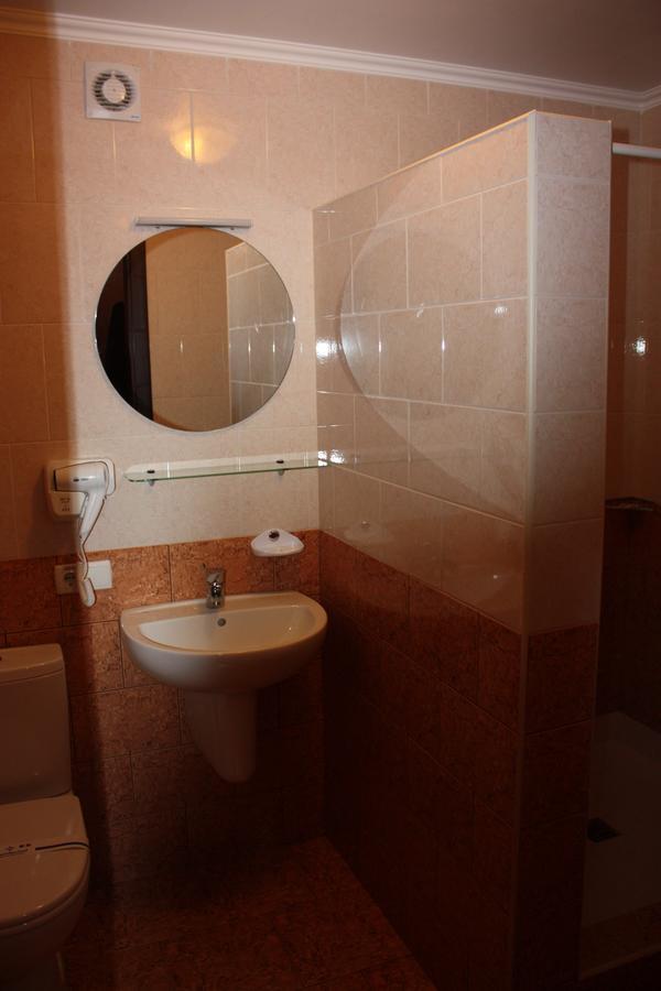 Hotel Gostynnyi Dvir Буча Номер фото